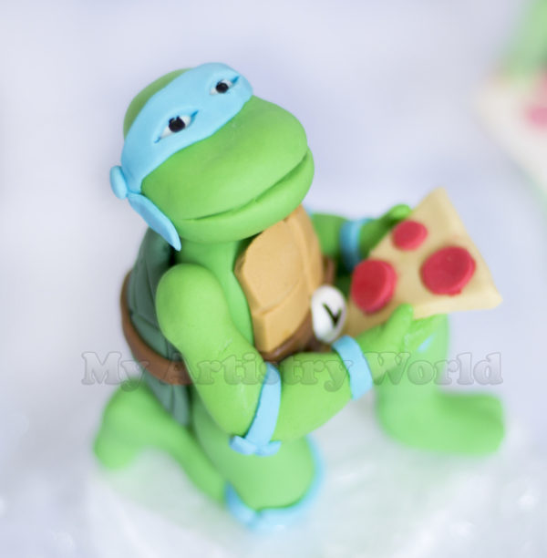 Ninja Turtle Leonardo cake topper