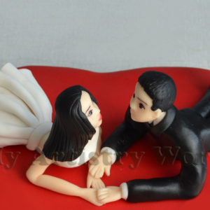 Couple cake topper