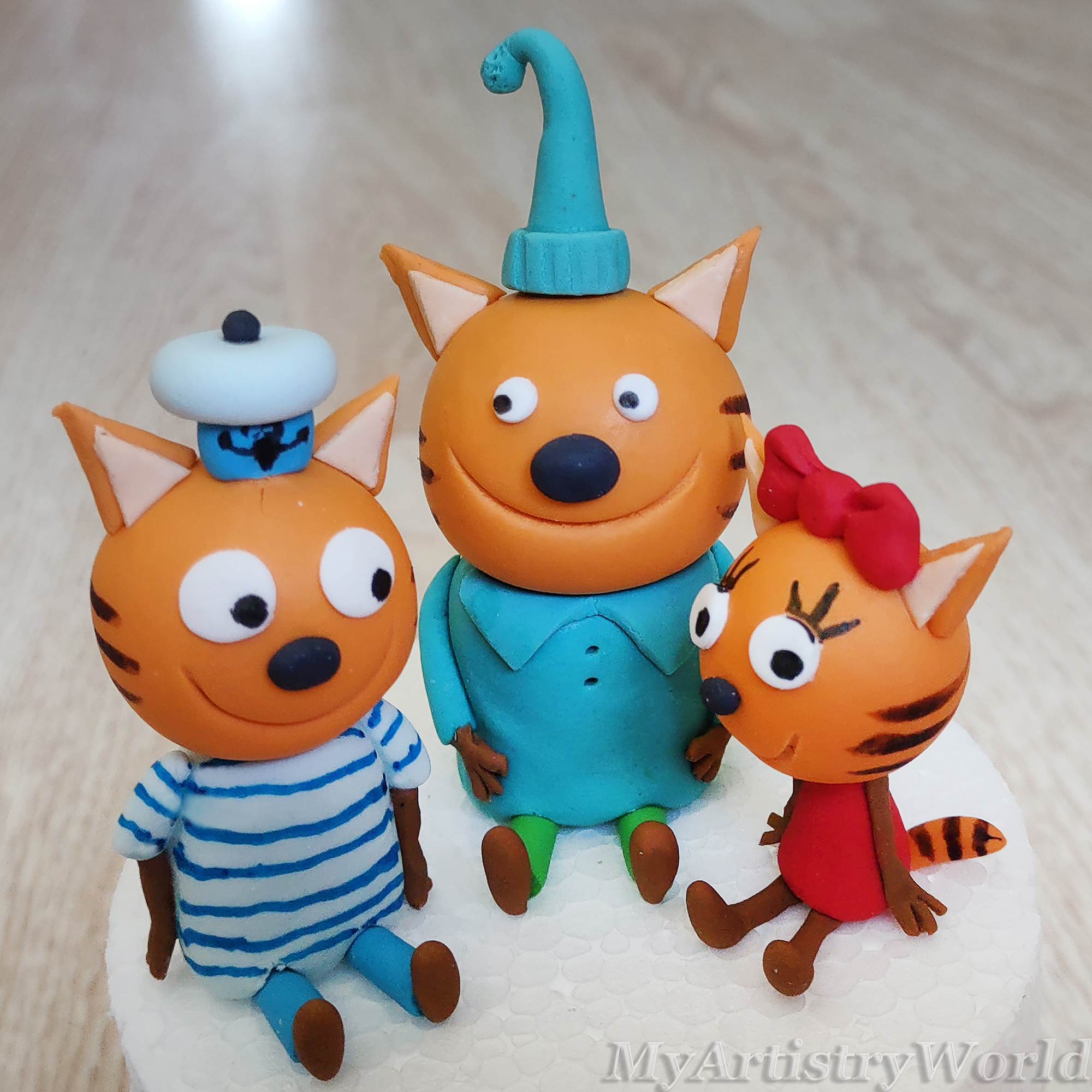 Kid-E-Cats cake toppers